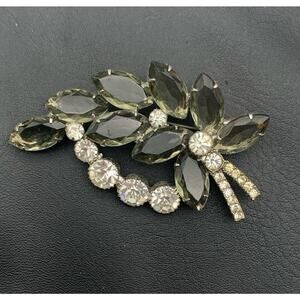 Vintage Julianna Smokey Grey Green & Clear Rhinestone Leaf Silver Tone Brooch
